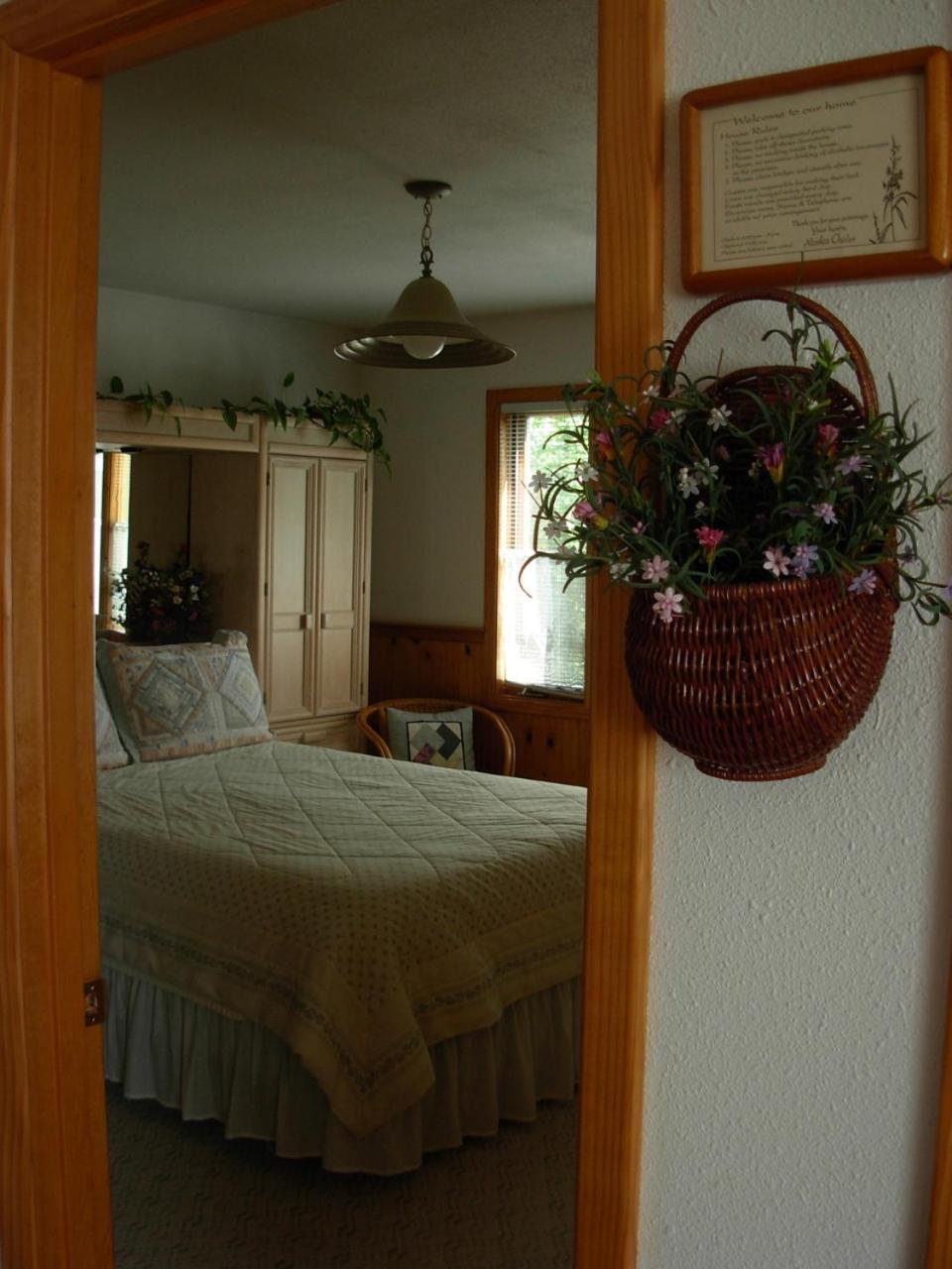 Alaska Chalet Bed & Breakfast Couette-café